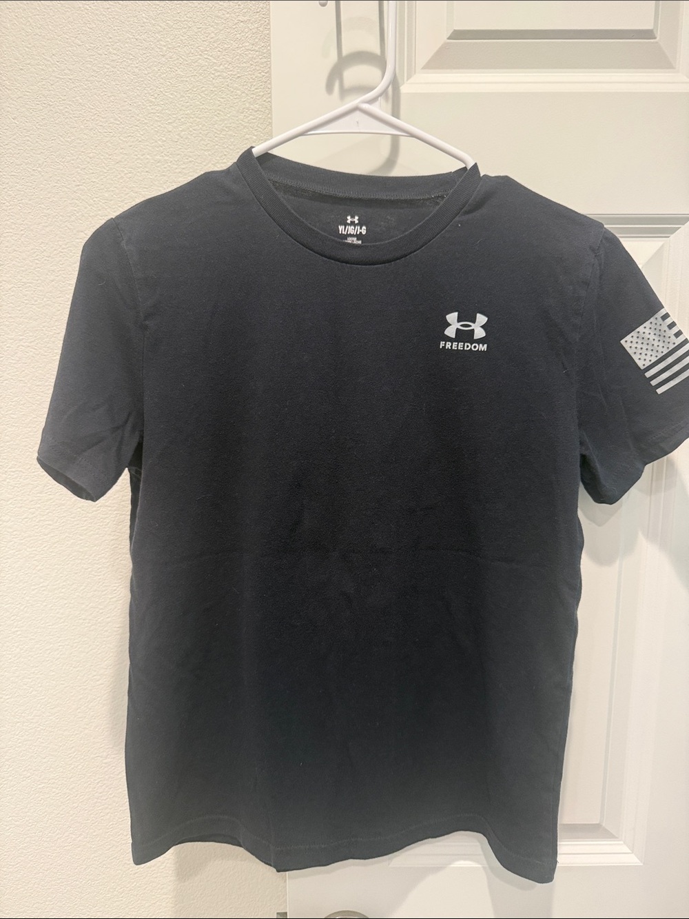 Under Armour Black Short-Sleeve Freedom Logo Tee